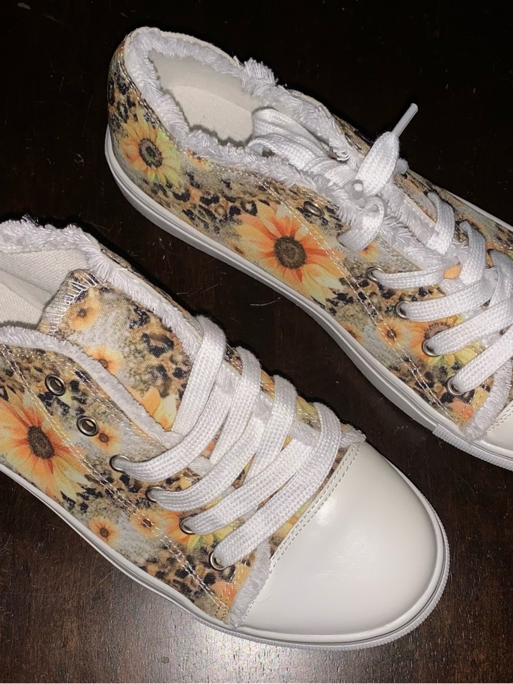 Sunflower Print Women's Canvas Sneakers - White Trim New 9